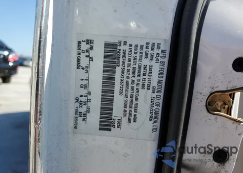 2001 Mercury Grand Marquis Ls z USA, uszkodzony, nr VIN 2MEFM75WX1X672220